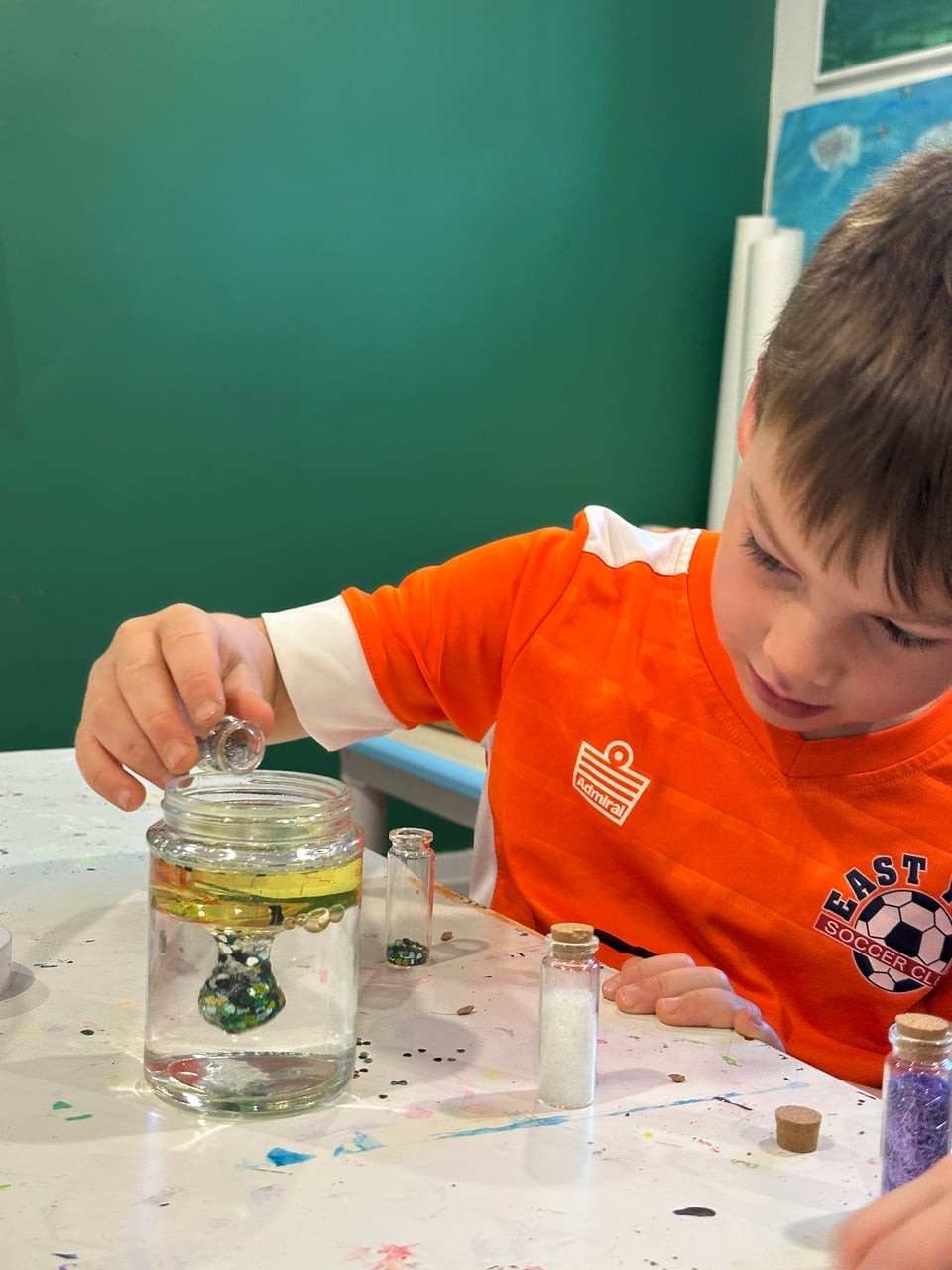 Theme: Dot, Line and Shape preview 3