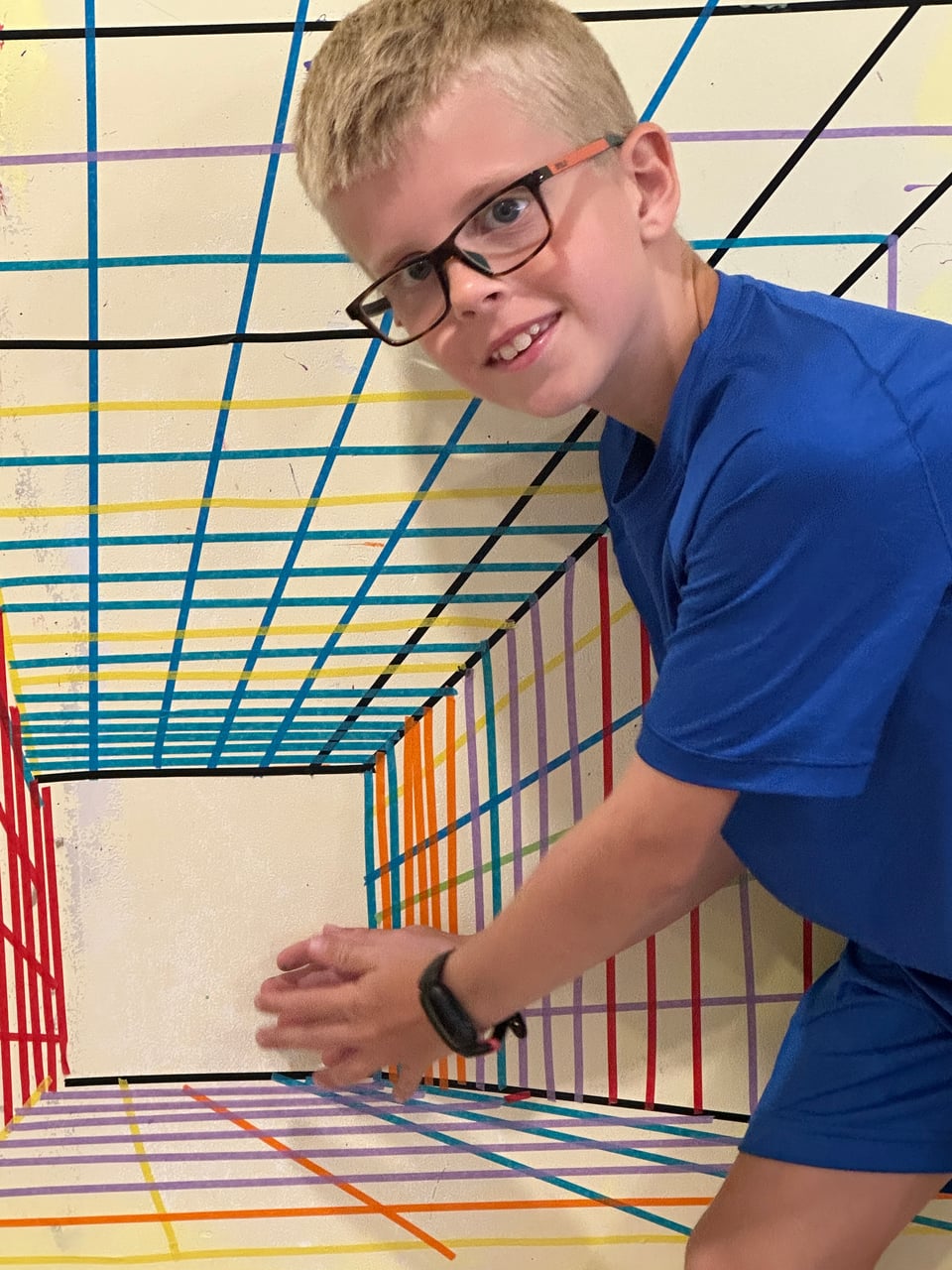 Theme: Dot, Line and Shape preview 4