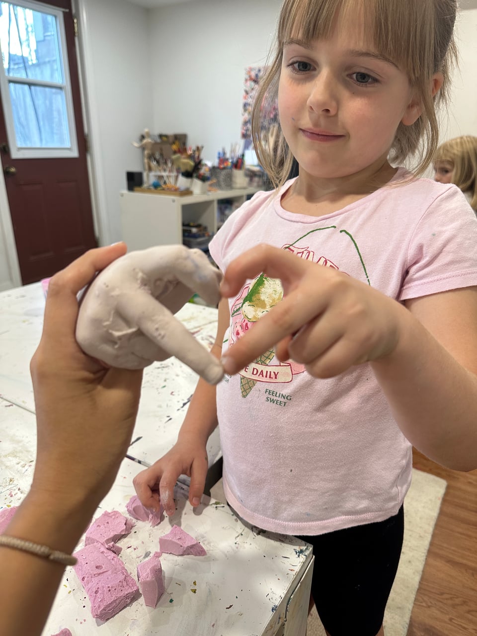 Theme: Dot, Line and Shape preview 6